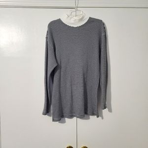 Mendocino Women's Size Medium Turtleneck Top  Long Sleeved Striped Black & White